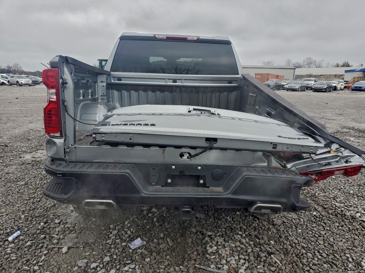 2024 CHEVROLET Silverado