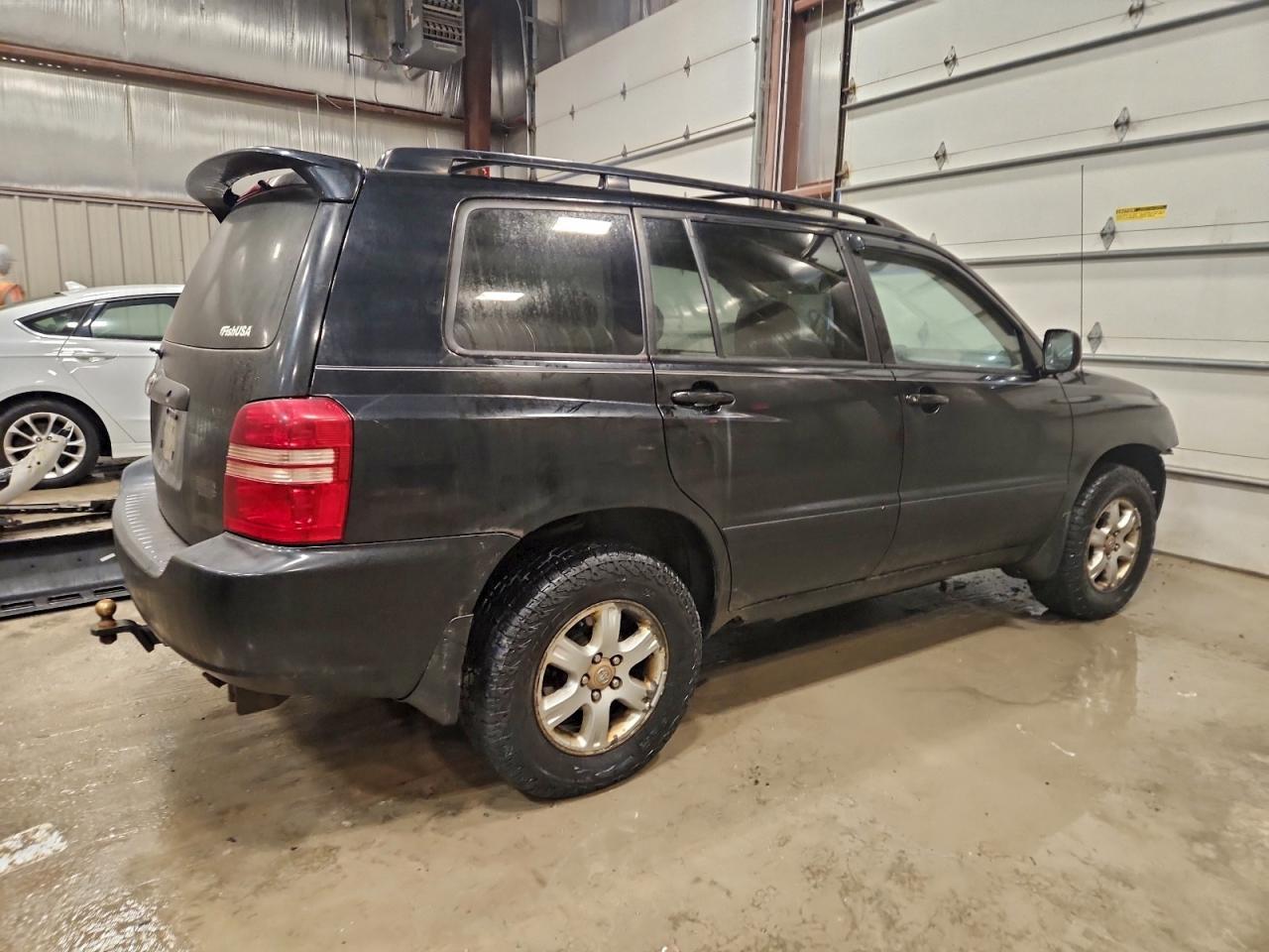 2003 TOYOTA HIGHLANDER