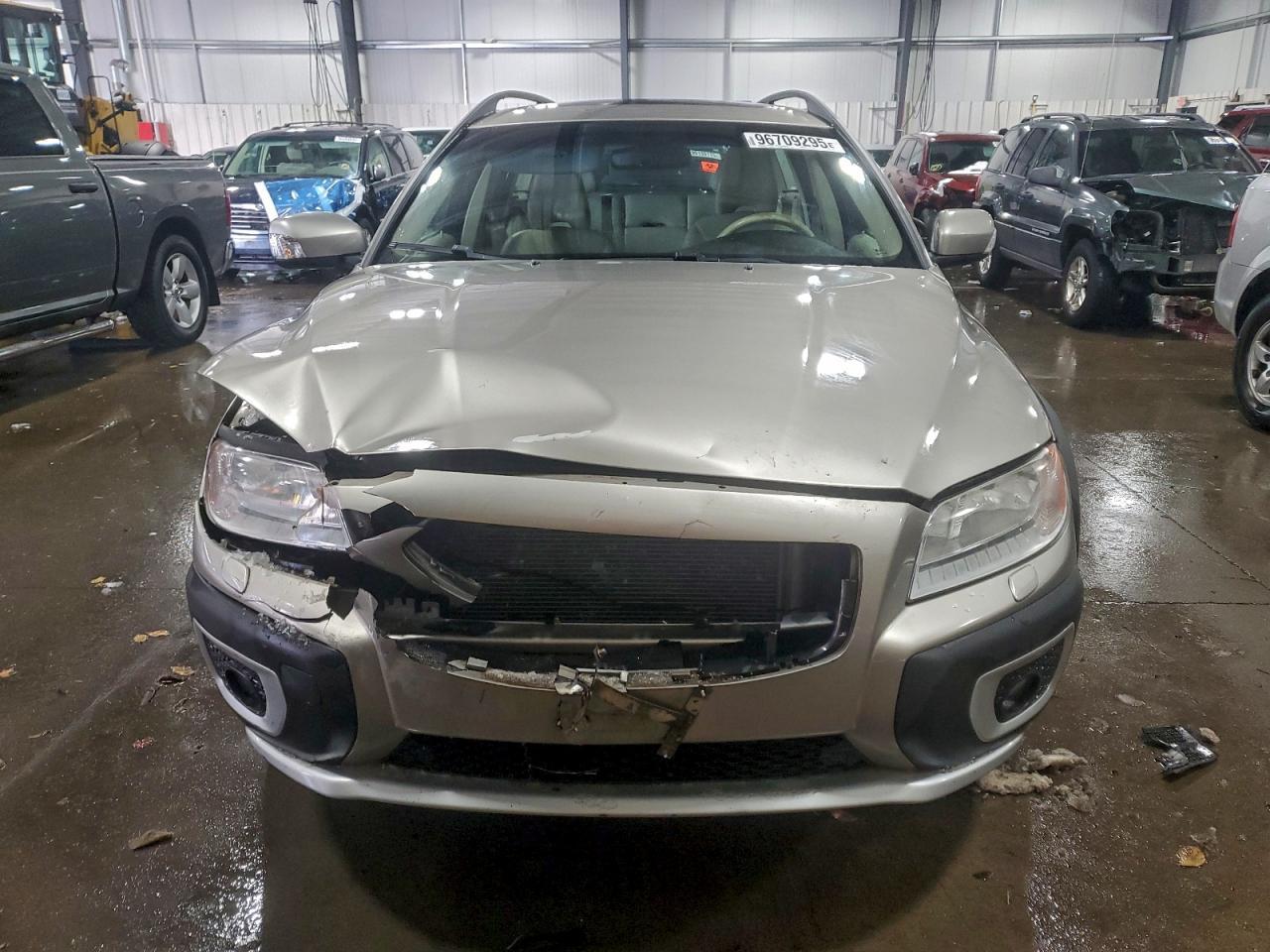 2011 VOLVO XC70