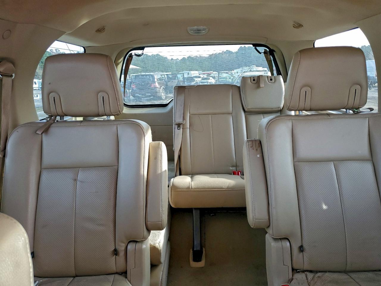 2010 FORD Expedition