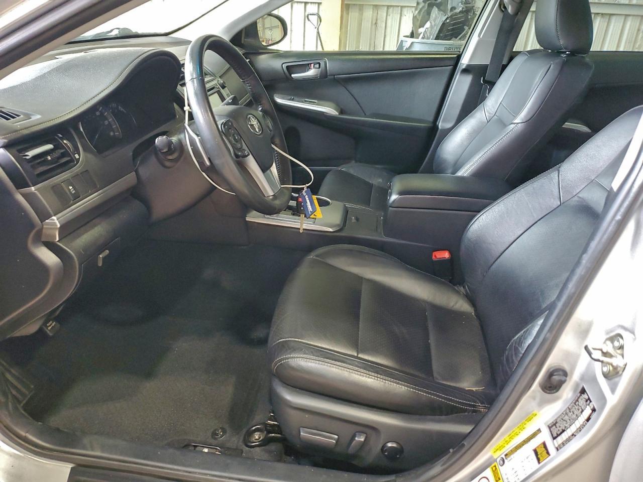 2014 TOYOTA CAMRY