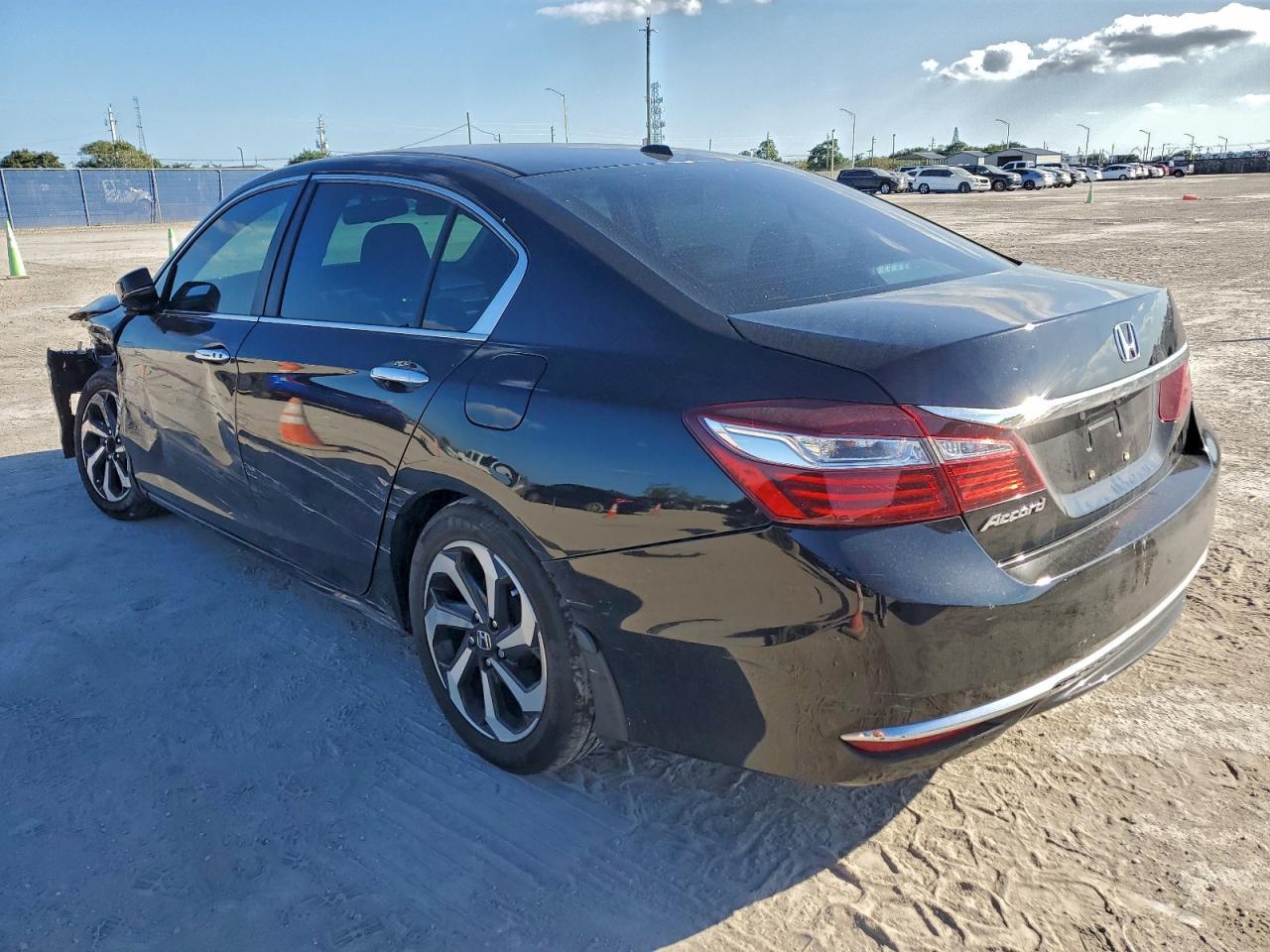 2017 HONDA ACCORD