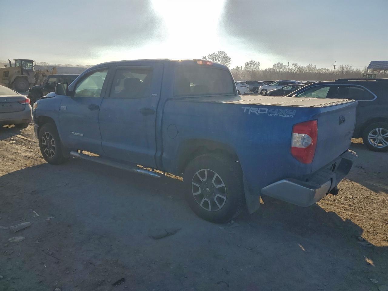 2016 TOYOTA TUNDRA
