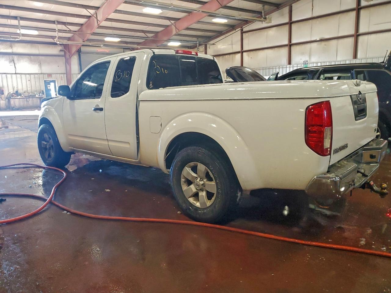 2012 NISSAN Frontier