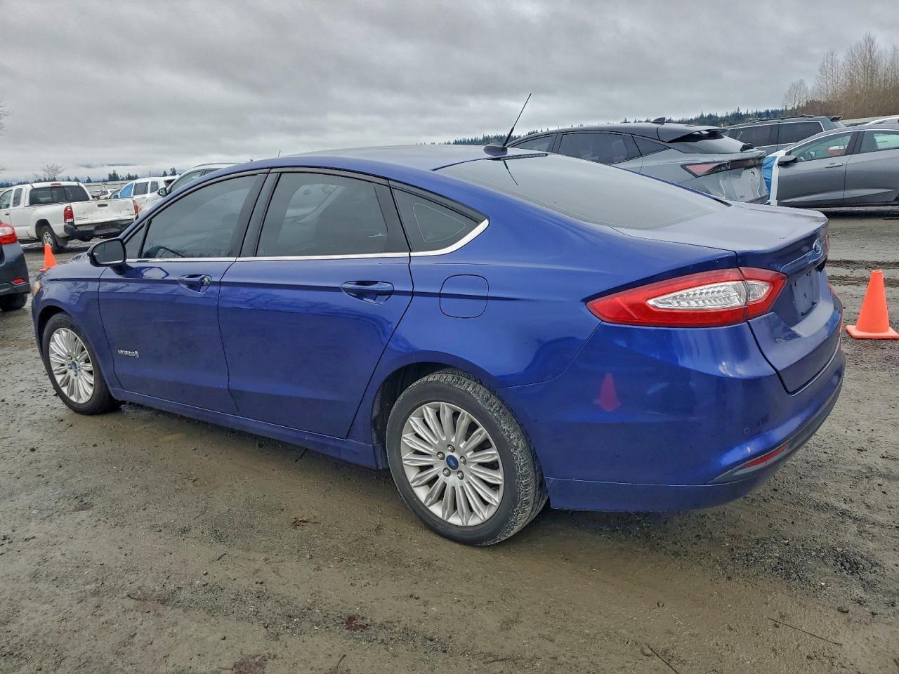 2013 FORD FUSION