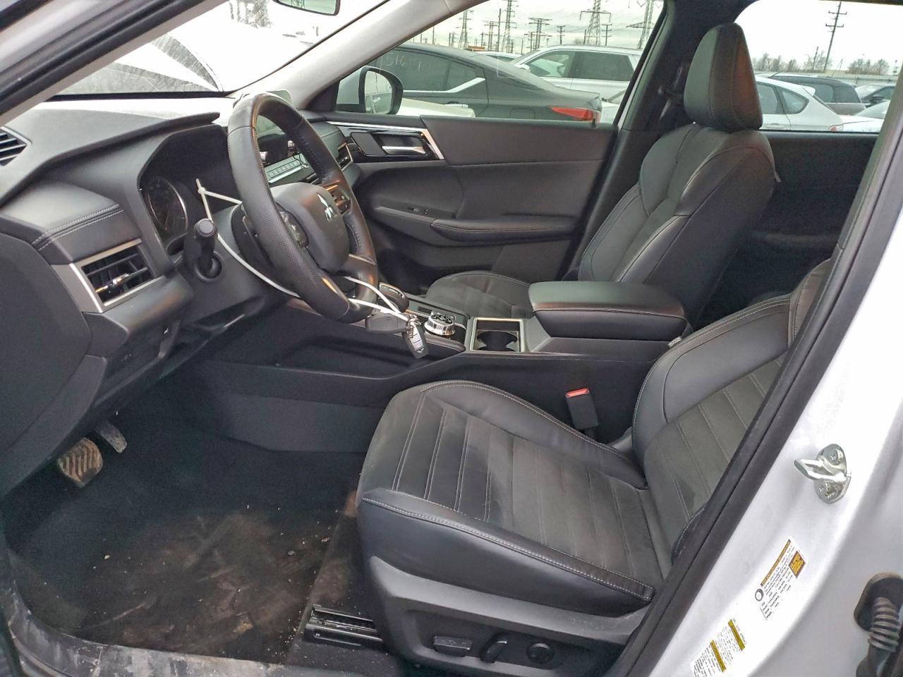 2022 MITSUBISHI outlander