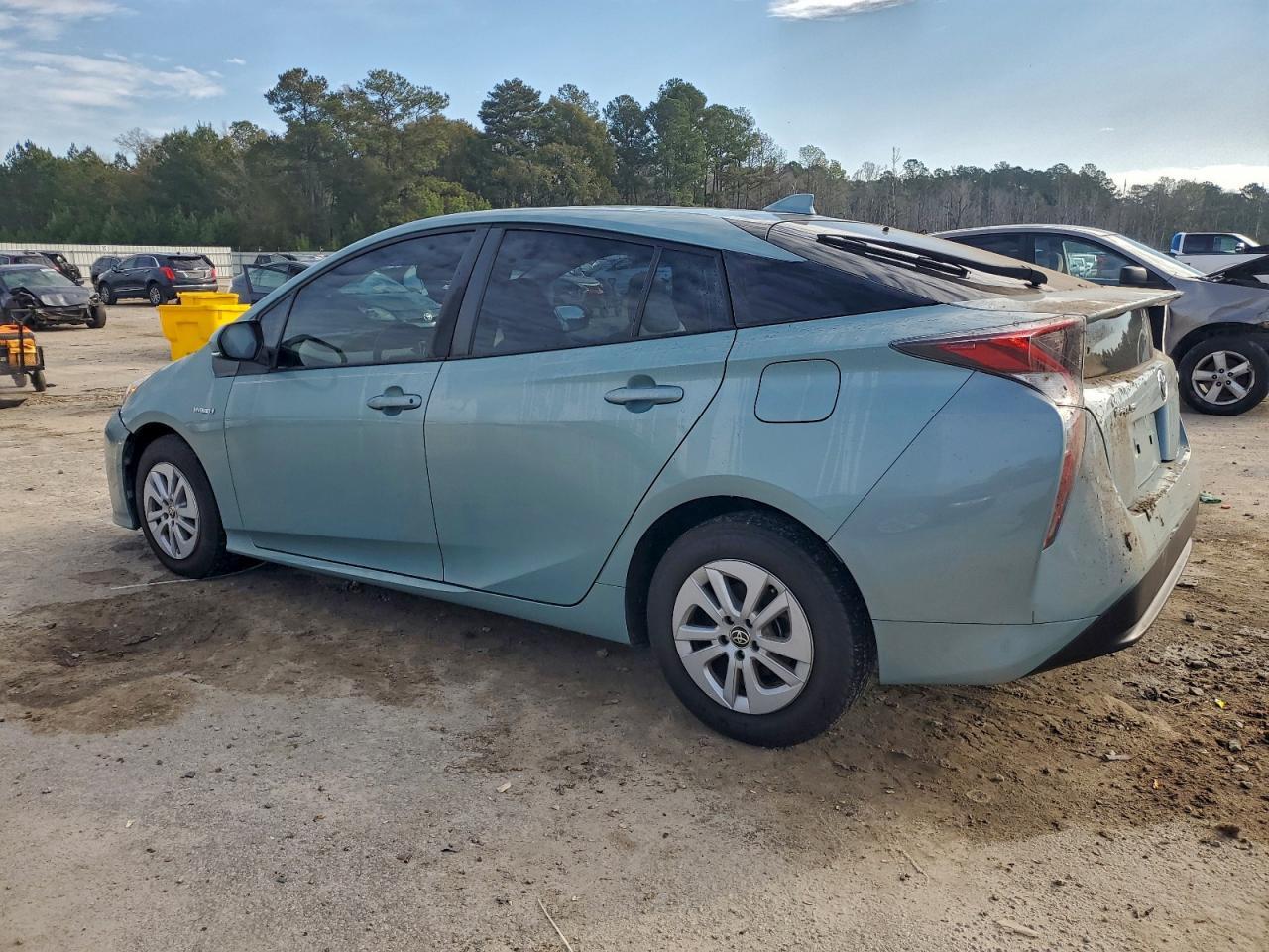 2016 TOYOTA PRIUS
