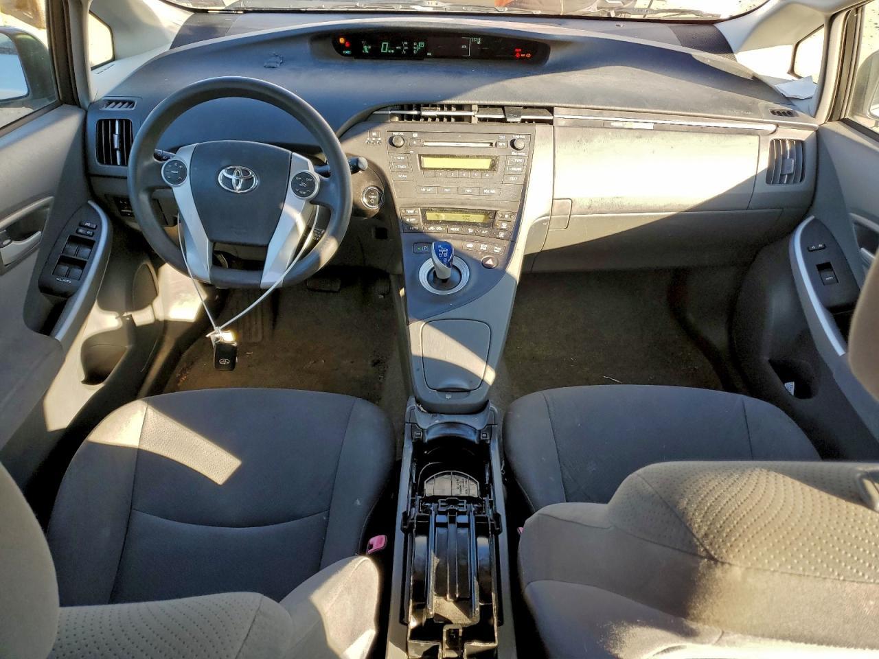 2011 TOYOTA PRIUS