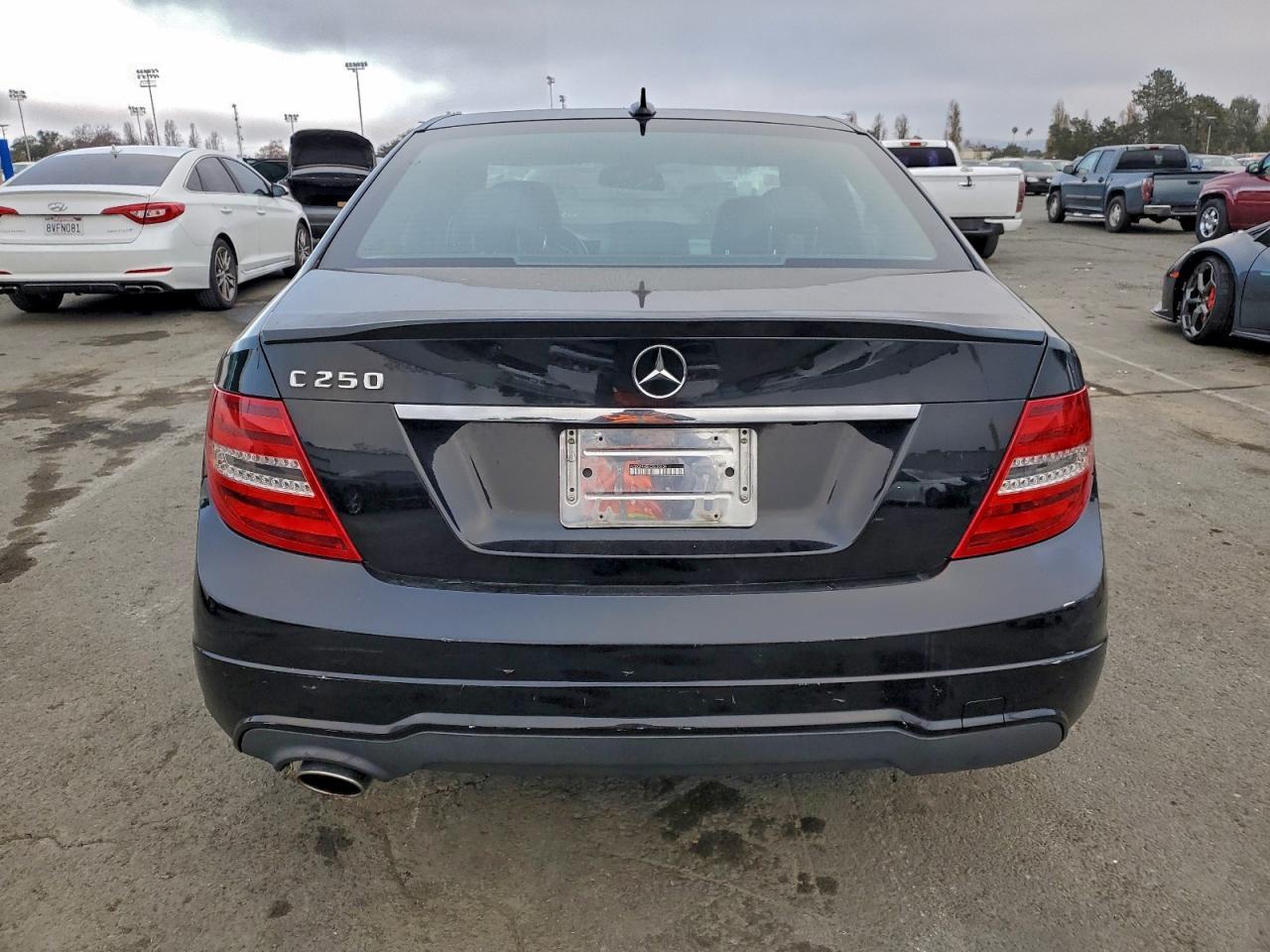 2012 MERCEDES-BENZ C-CLASS