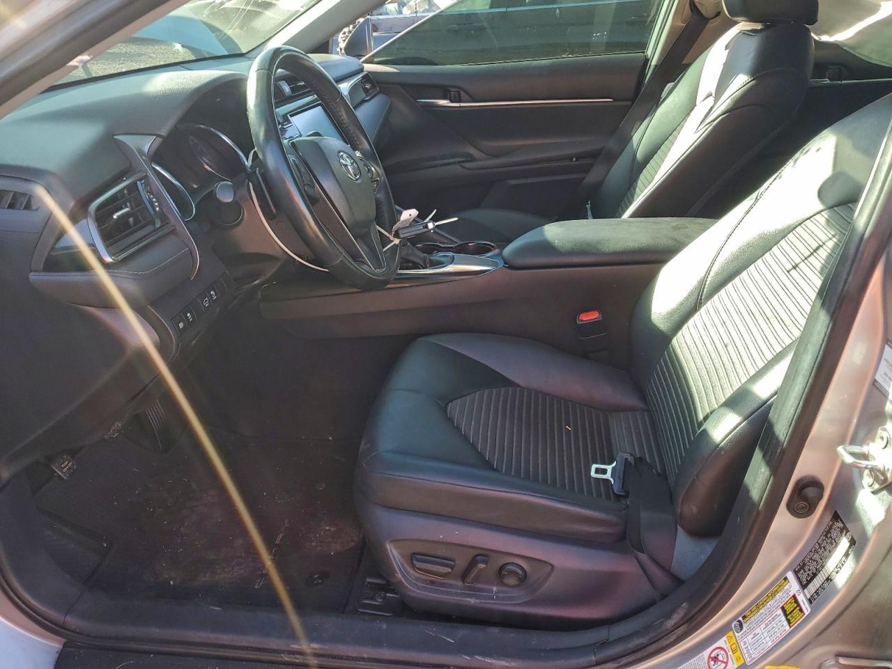 2019 TOYOTA CAMRY
