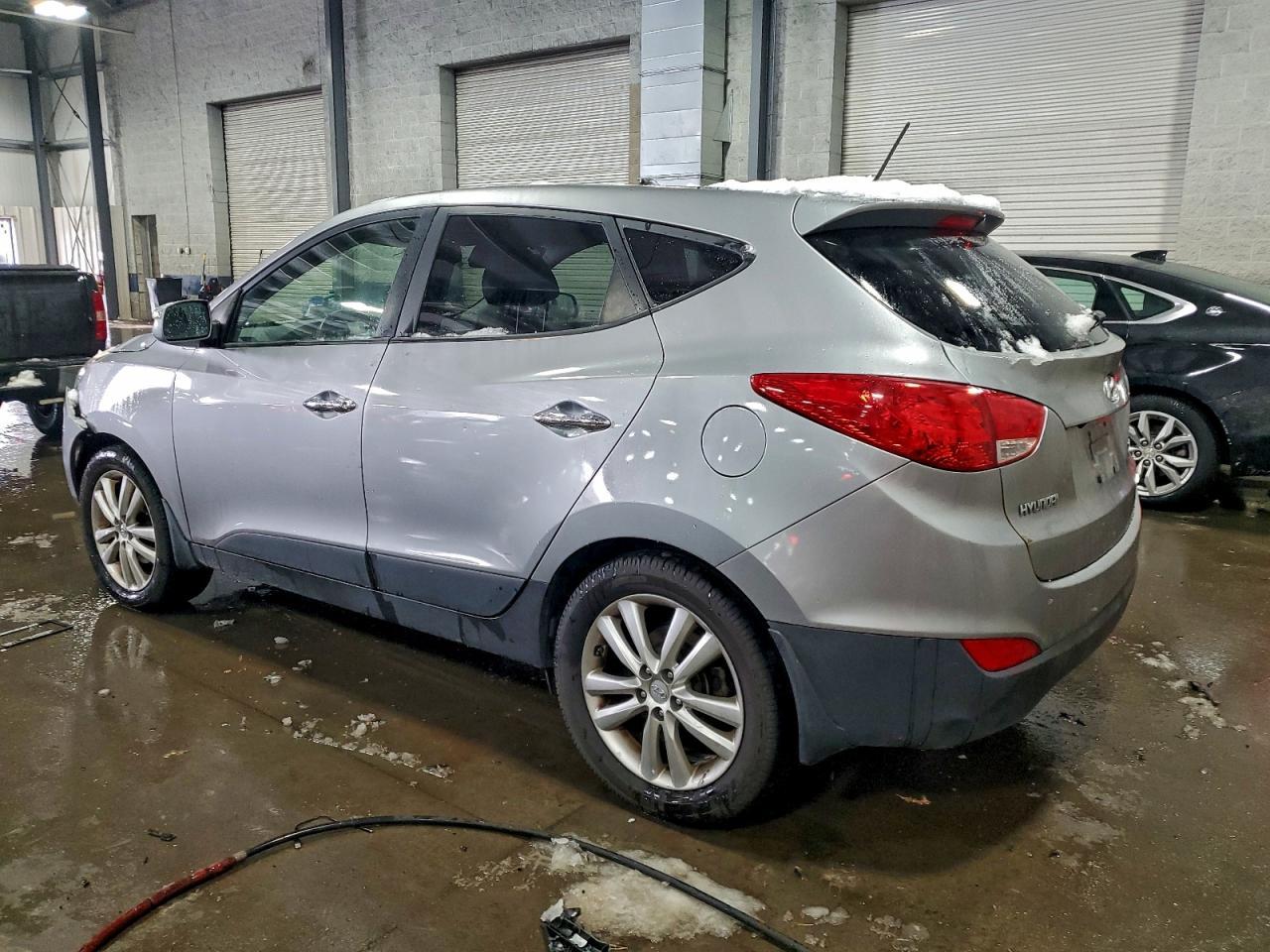 2010 HYUNDAI TUCSON