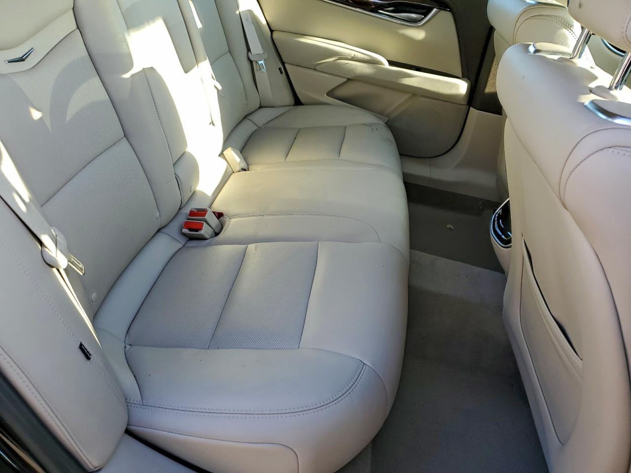 2013 CADILLAC XTS
