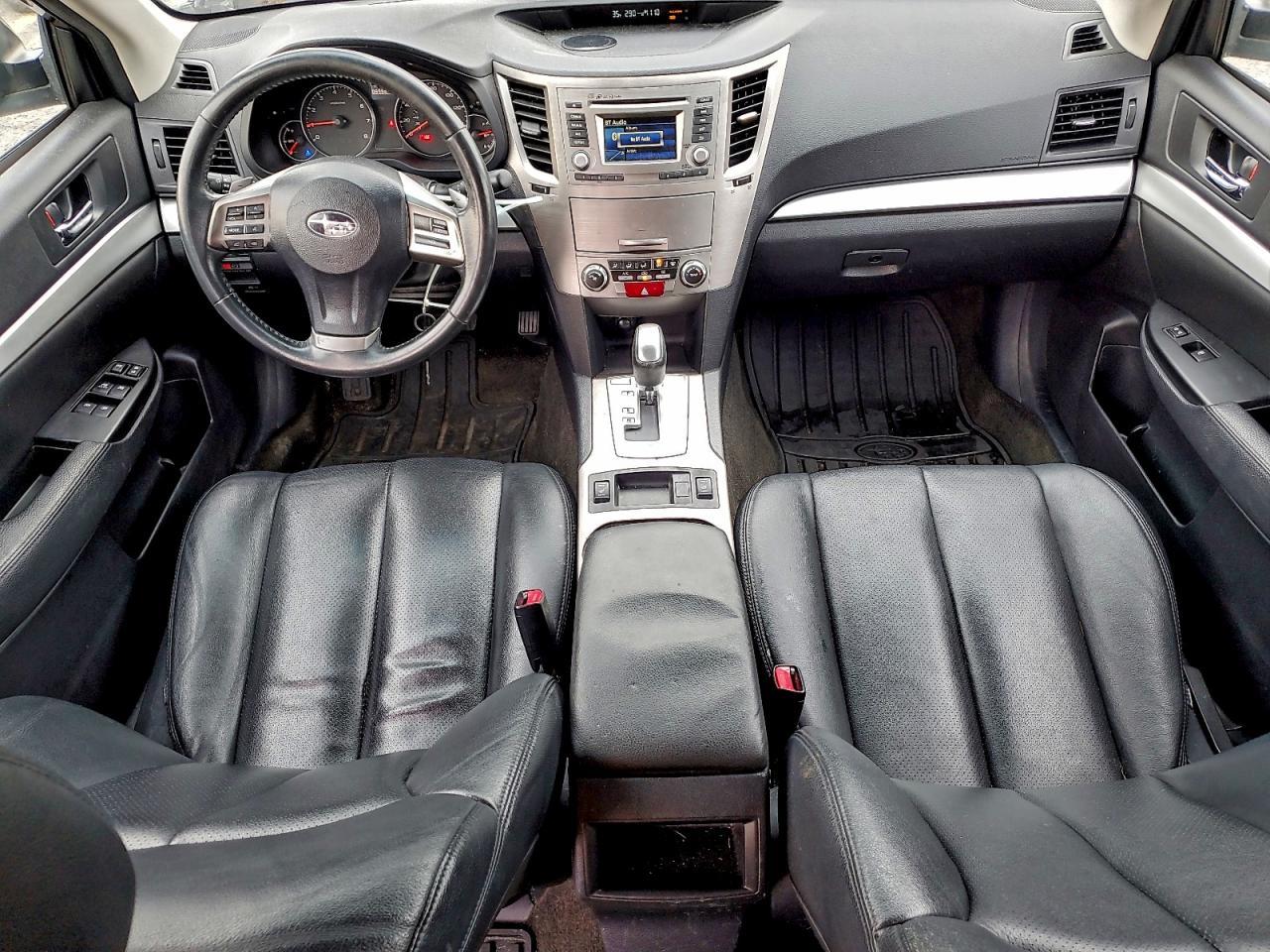 2013 SUBARU Outback