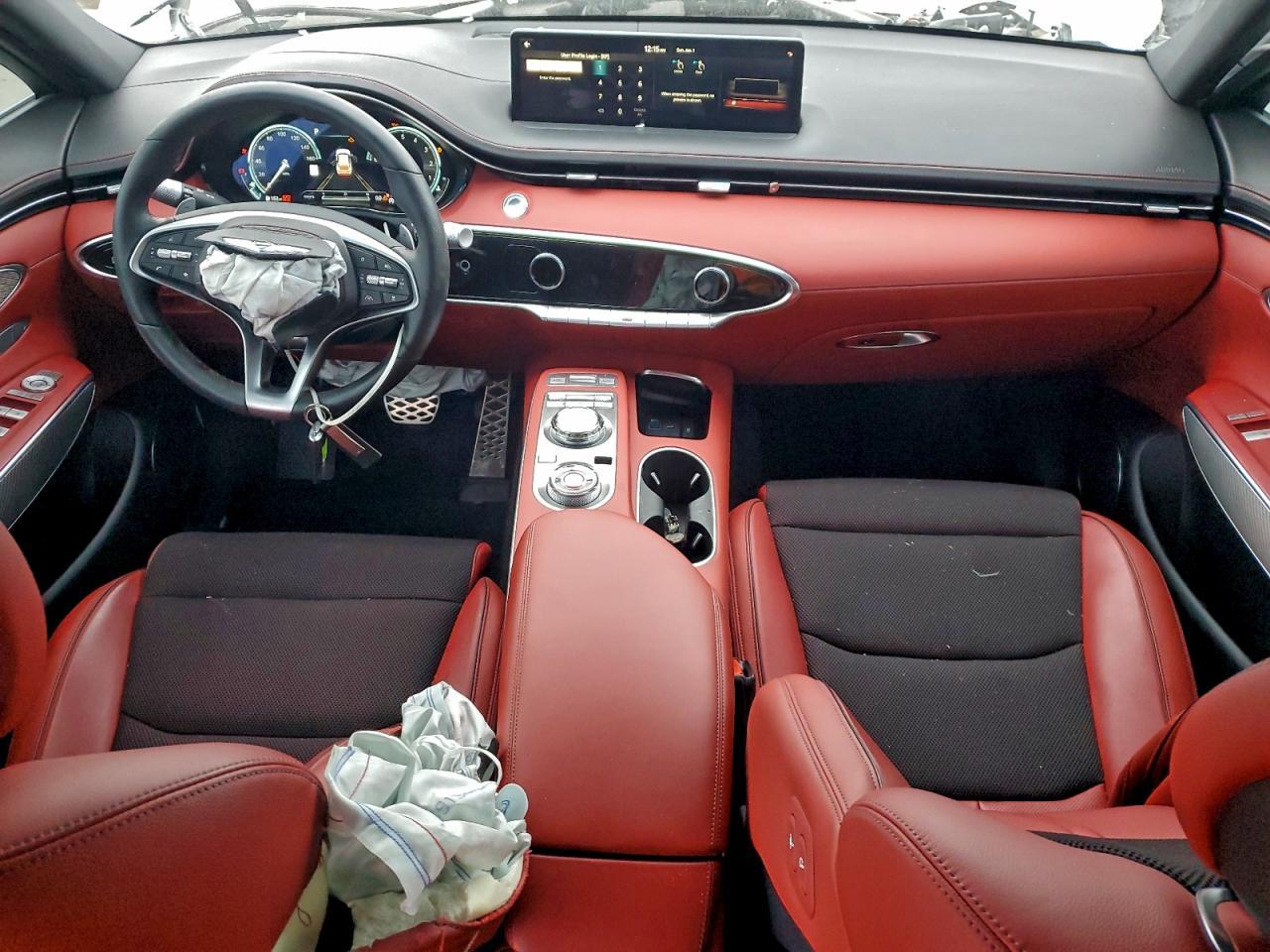 2025 GENESIS GV70