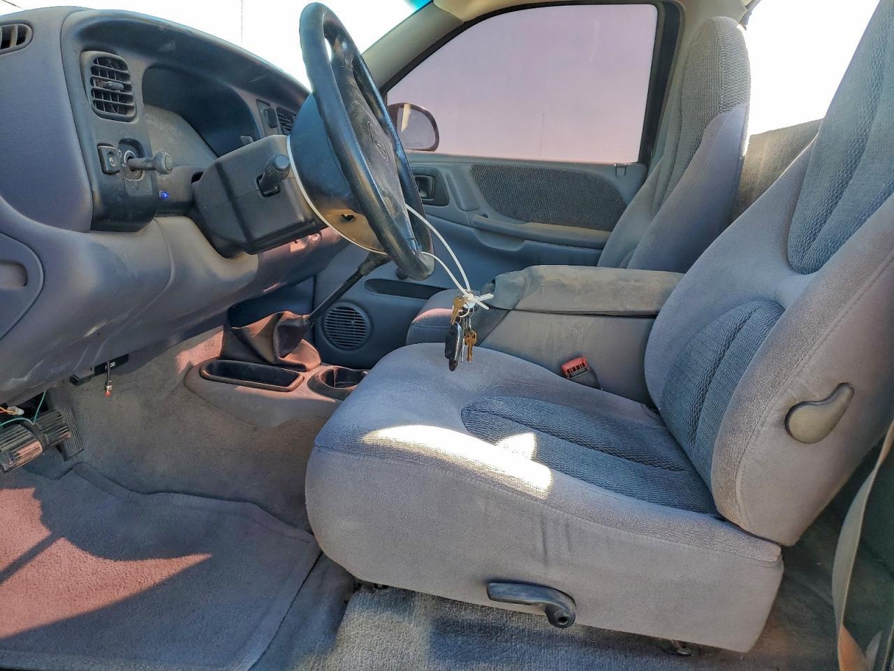 1997 DODGE Dakota