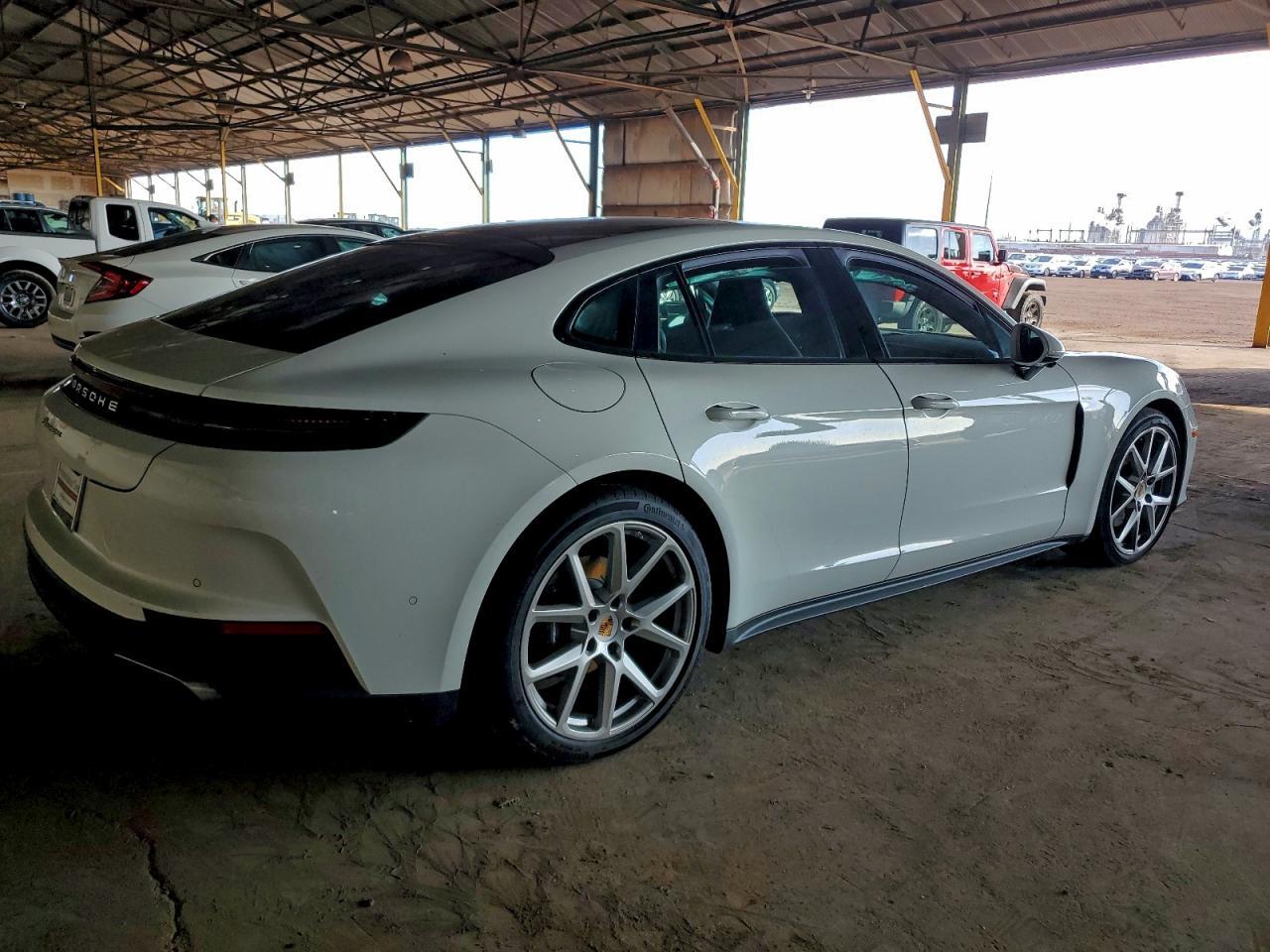 2025 PORSCHE Panamera