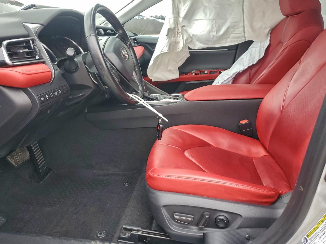 2019 TOYOTA CAMRY