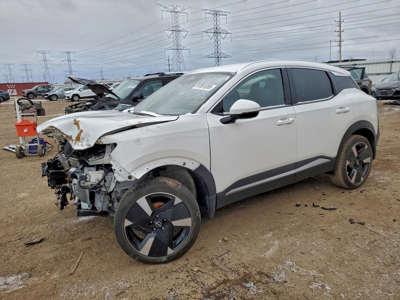 2025 NISSAN KICKS