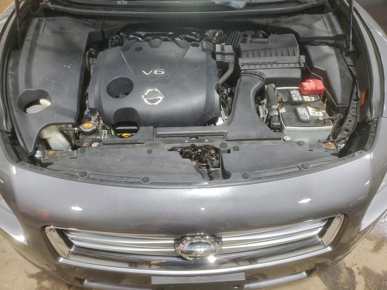 2014 NISSAN Maxima