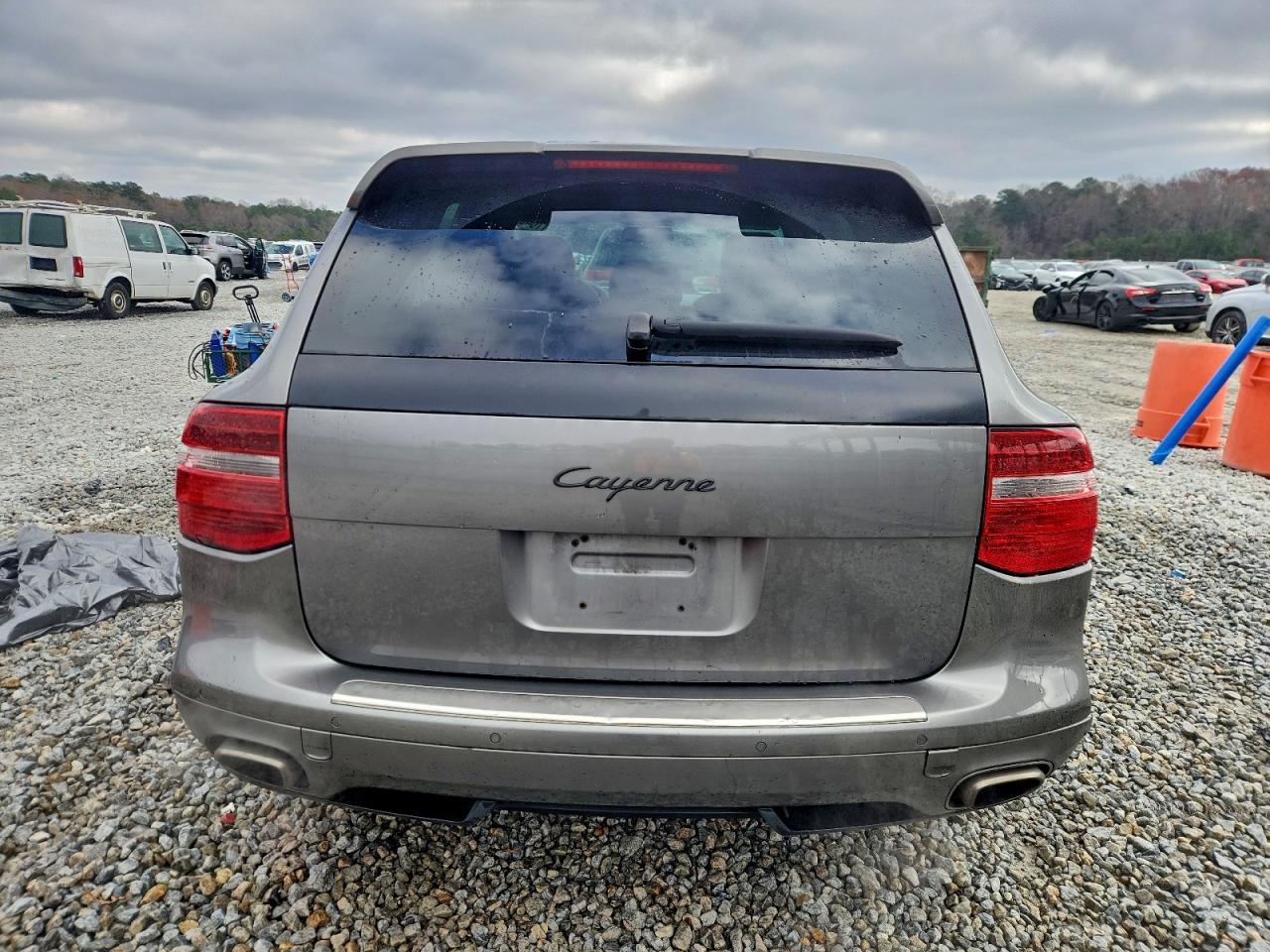 2010 PORSCHE CAYENNE