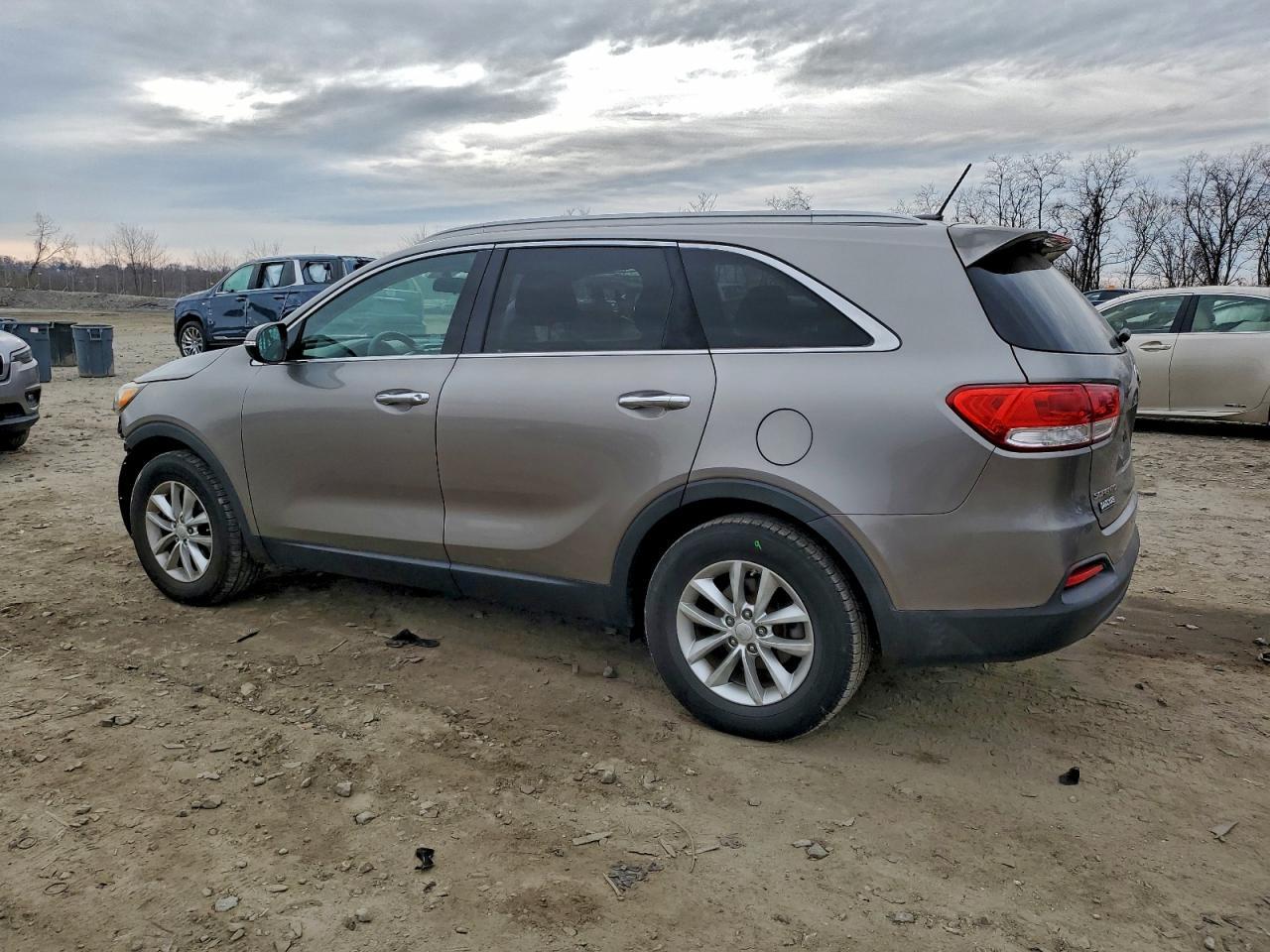 2016 KIA SORENTO