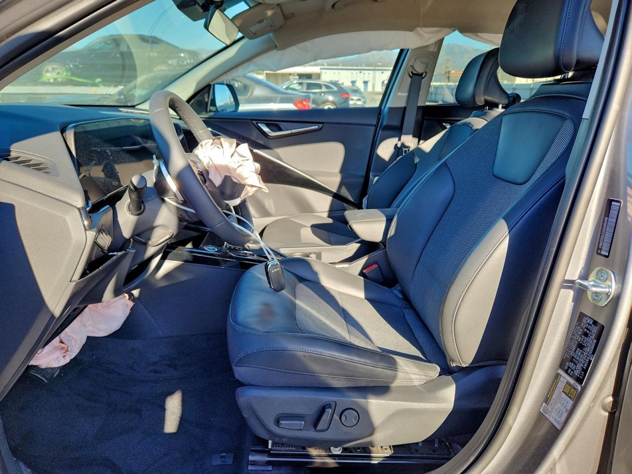 2025 KIA Niro