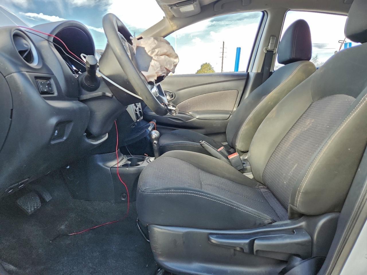 2016 NISSAN VERSA