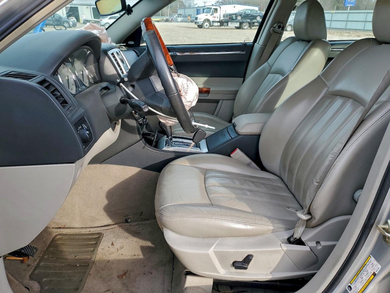 2006 CHRYSLER 300