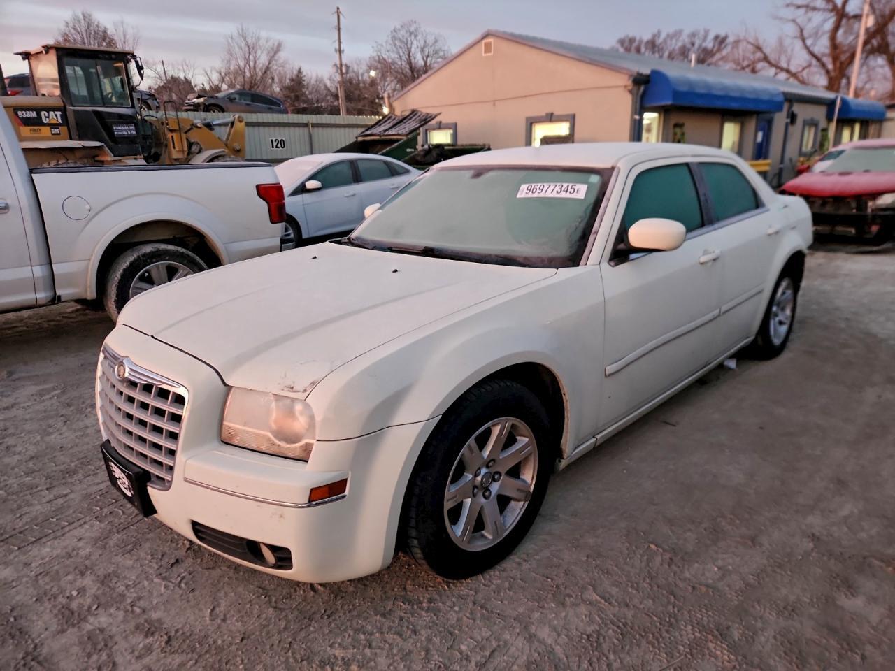 2005 CHRYSLER 300