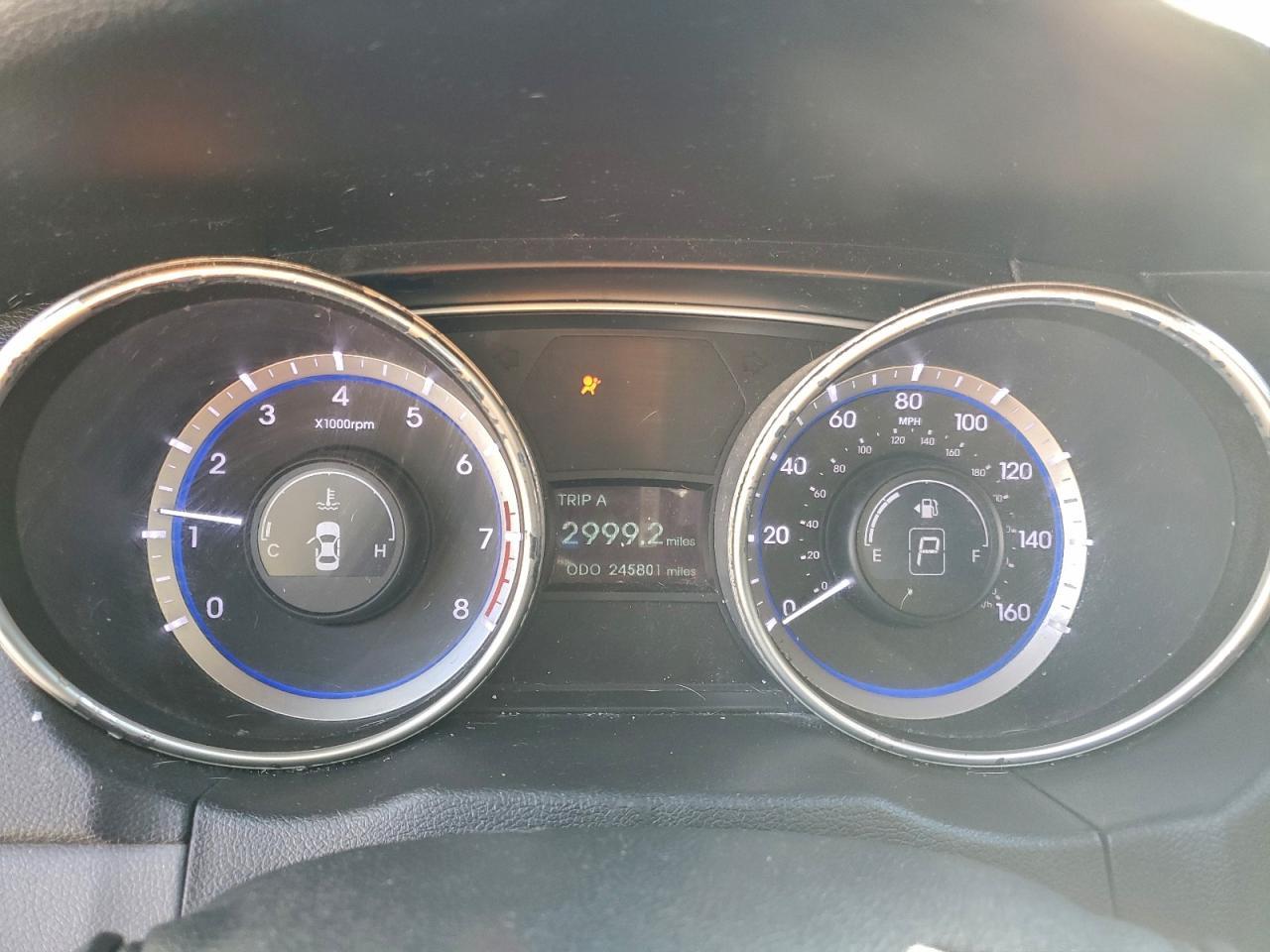 2011 HYUNDAI SONATA