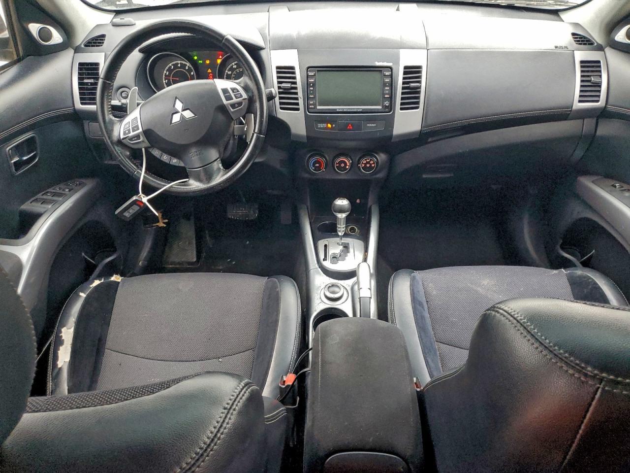 2012 MITSUBISHI outlander