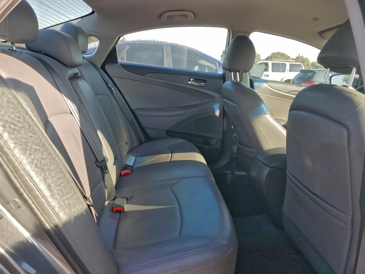 2012 HYUNDAI SONATA