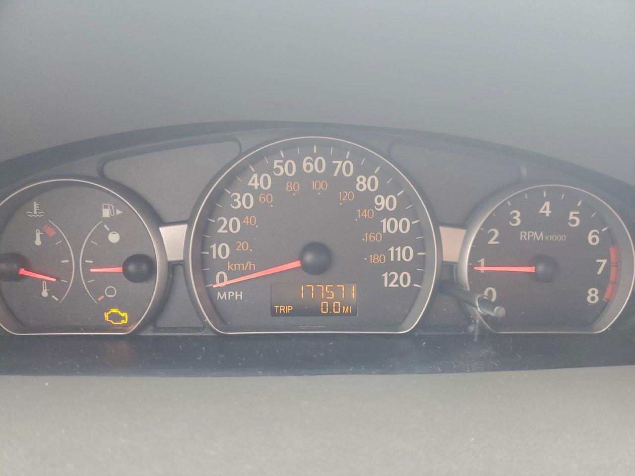 2004 SATURN Ion