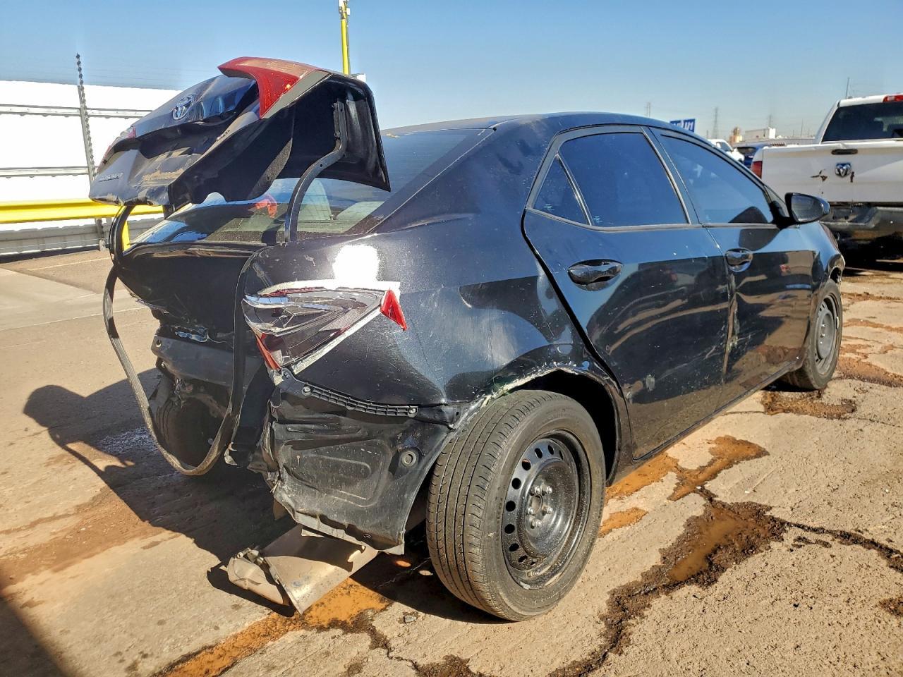2018 TOYOTA COROLLA
