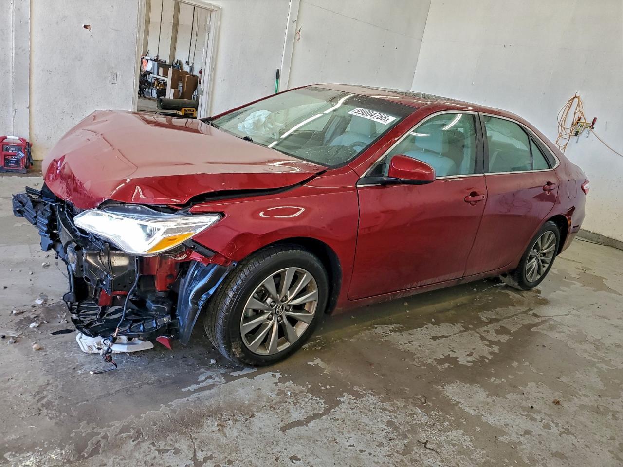 2017 TOYOTA CAMRY