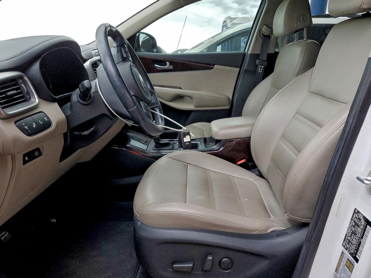 2017 KIA SORENTO