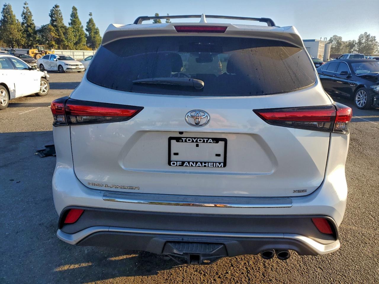 2022 TOYOTA HIGHLANDER