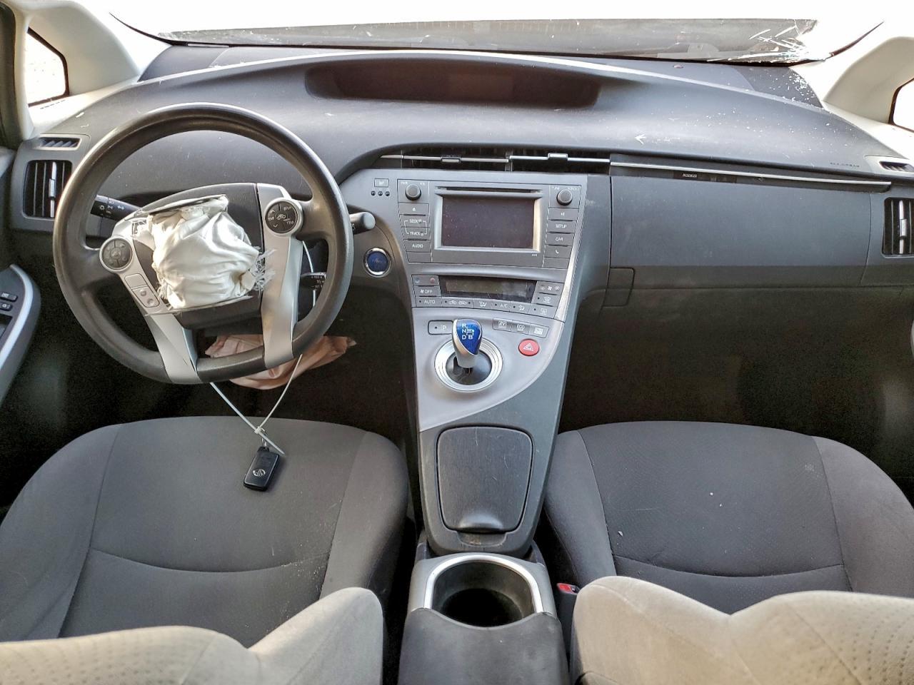 2015 TOYOTA PRIUS