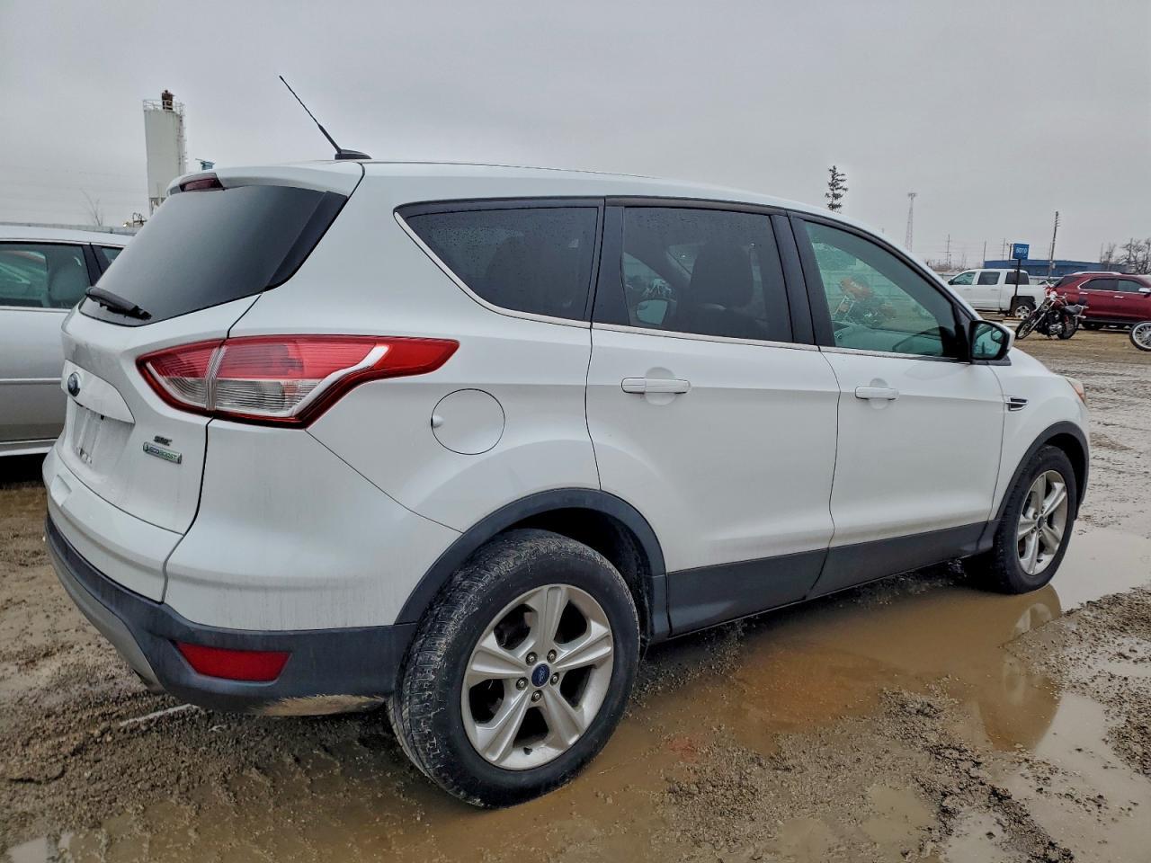 2015 FORD ESCAPE