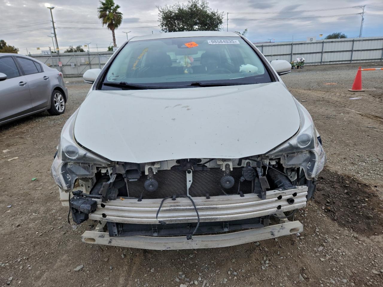 2017 TOYOTA PRIUS