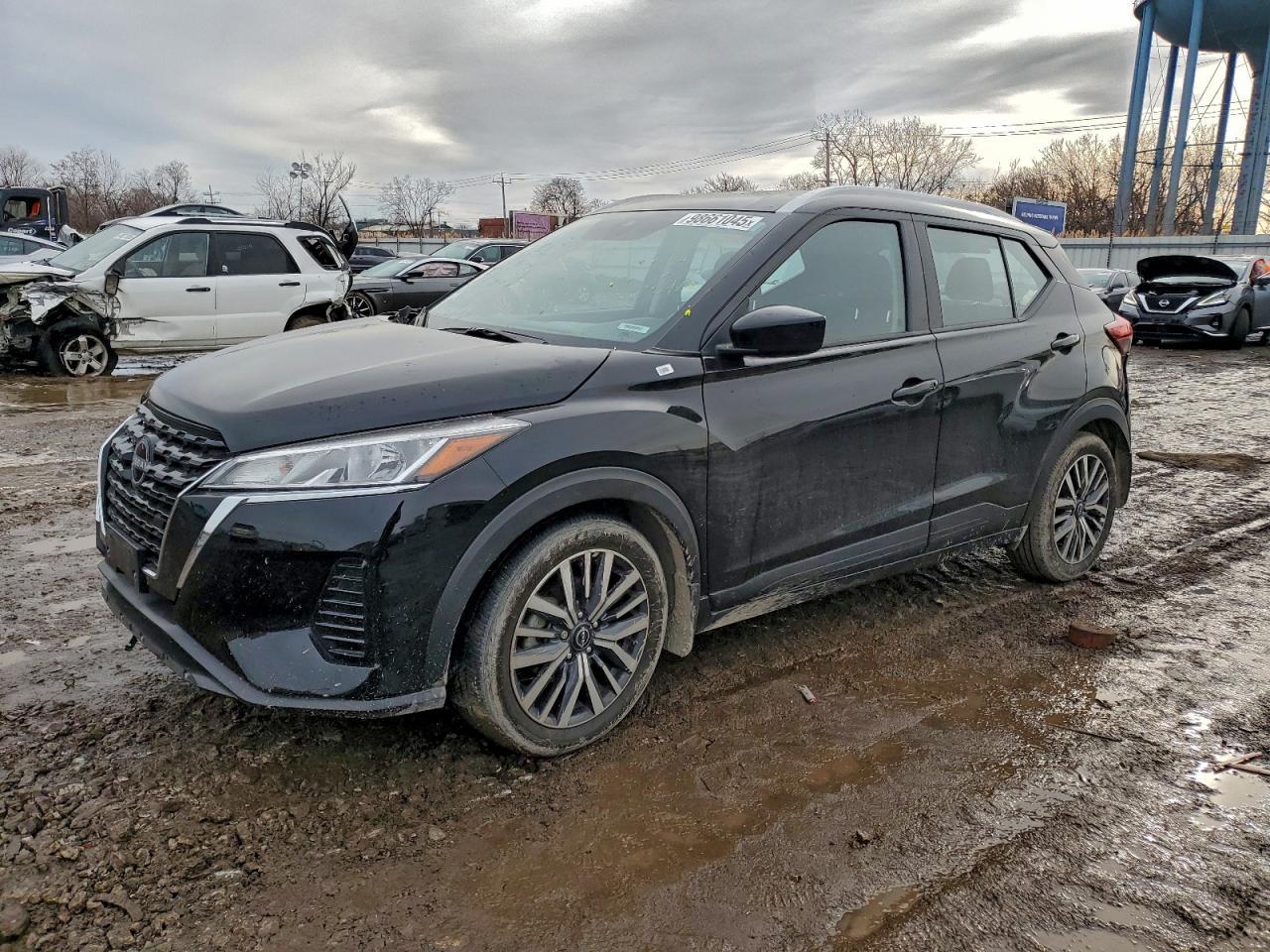 2024 NISSAN KICKS