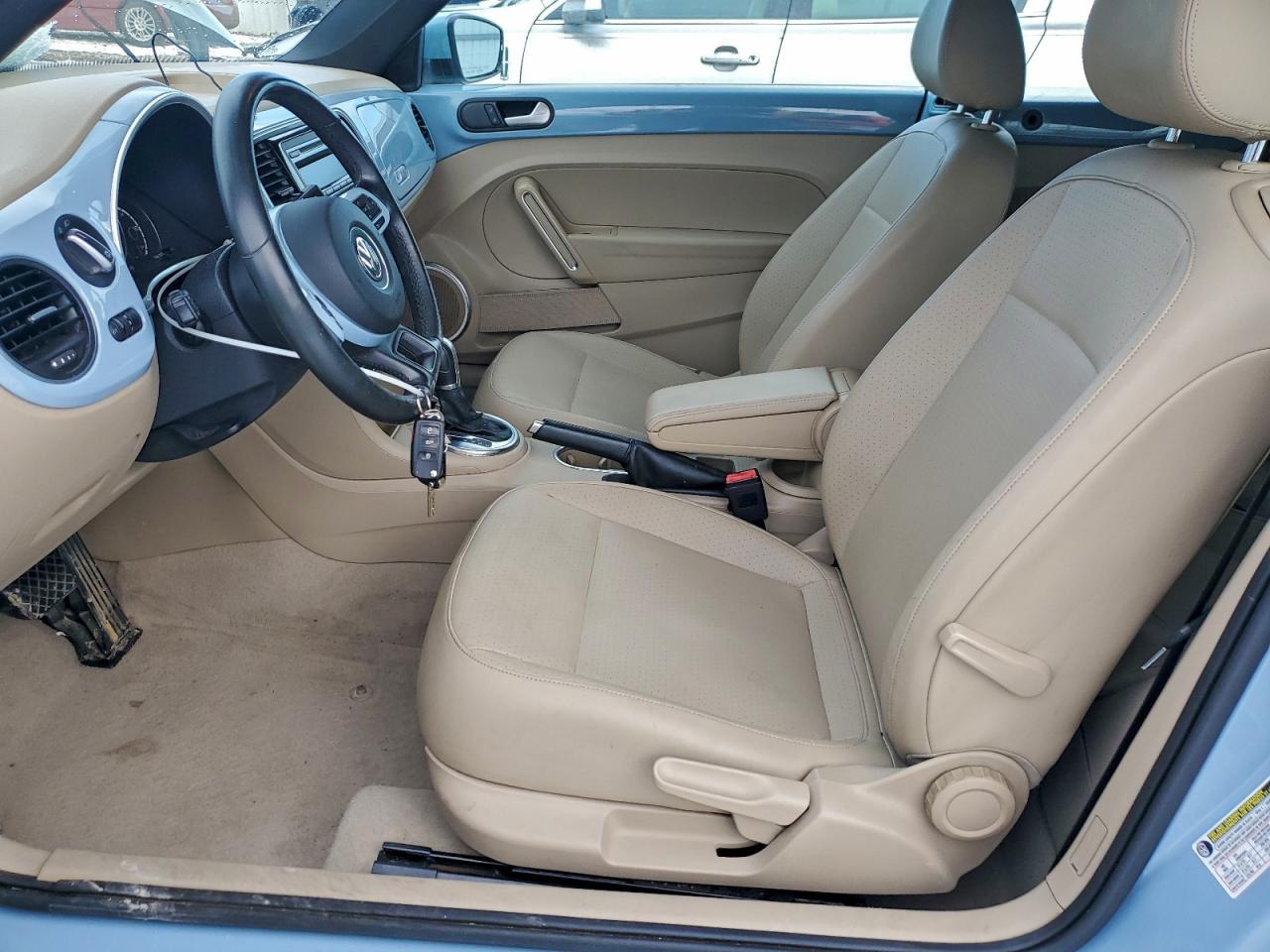 2015 VOLKSWAGEN Beetle