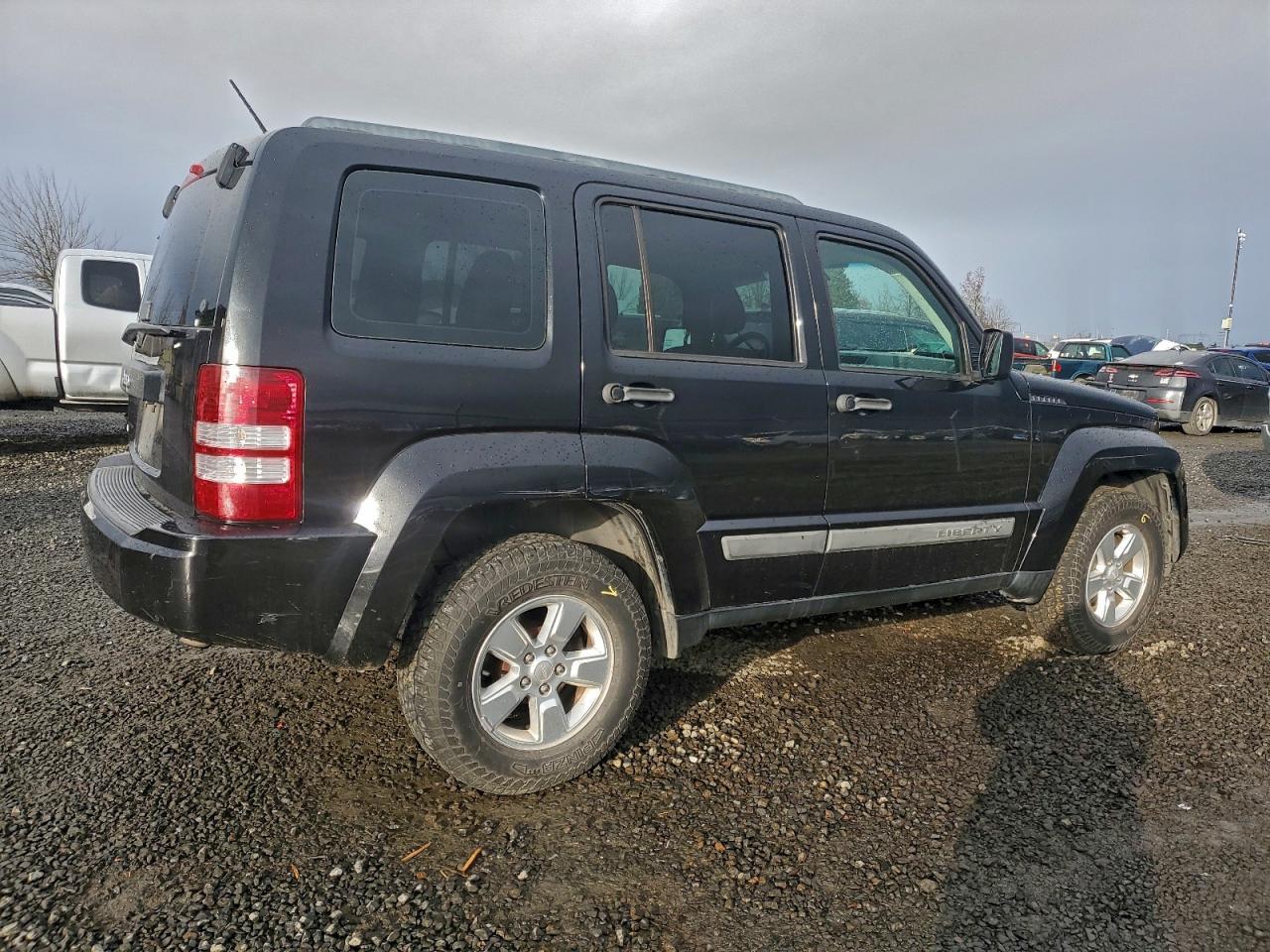 2012 JEEP Liberty