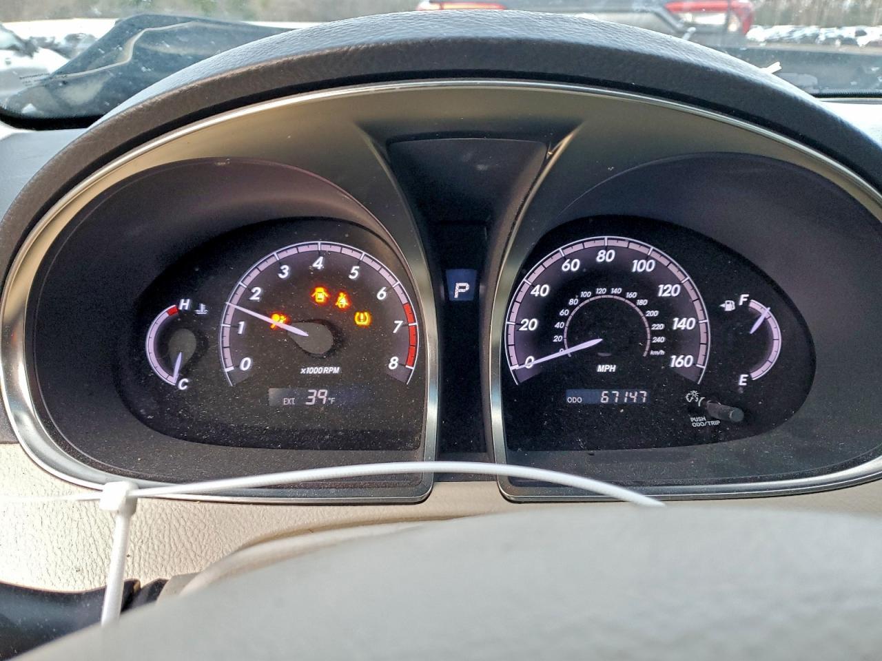 2011 TOYOTA Avalon