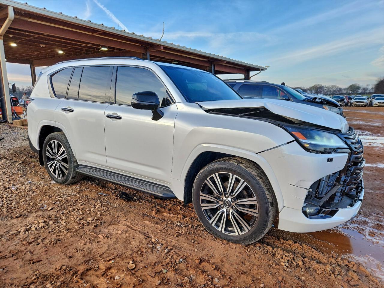 2023 LEXUS LX 600