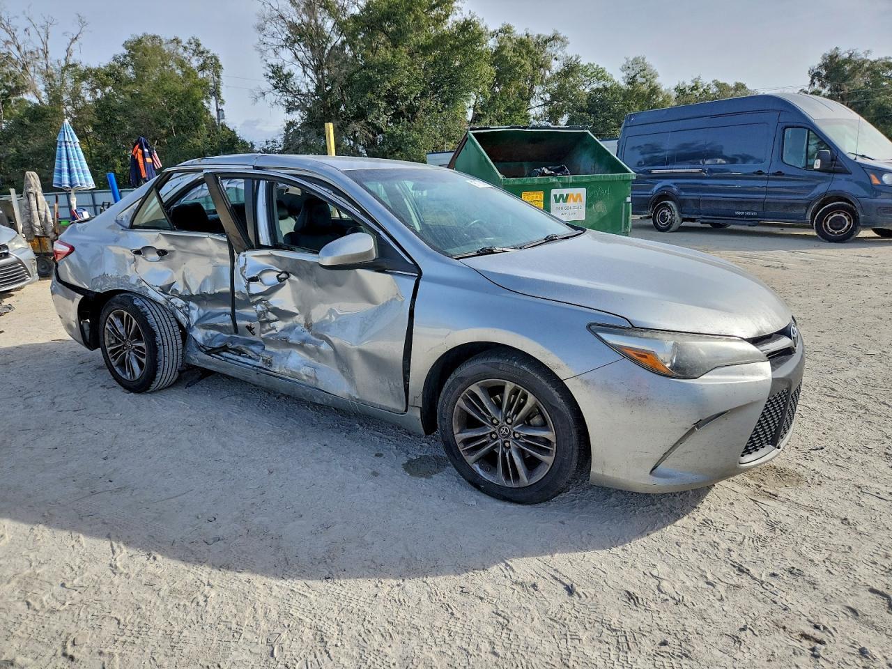 2016 TOYOTA CAMRY