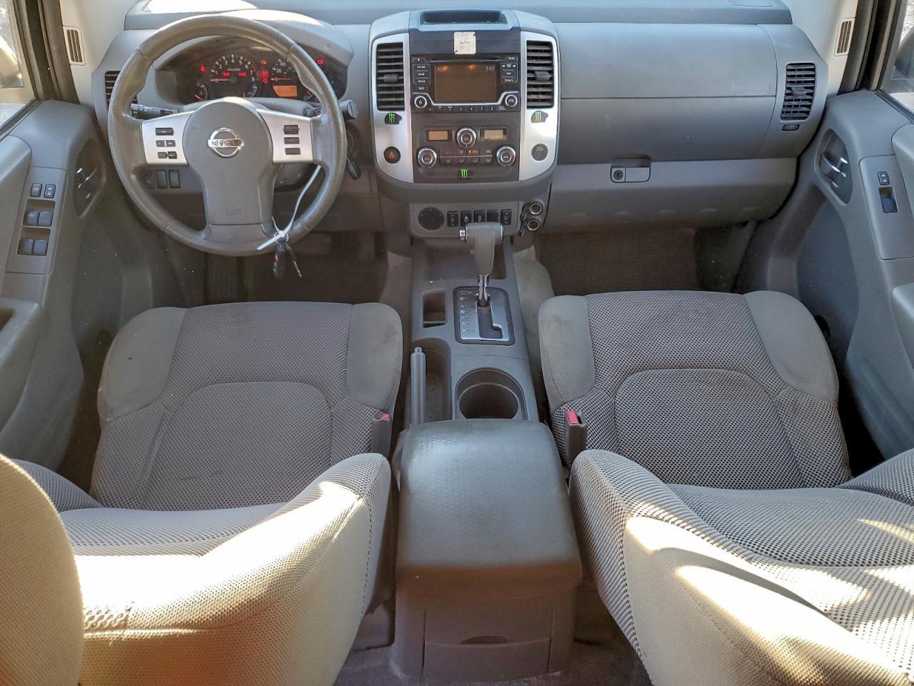 2015 NISSAN Frontier