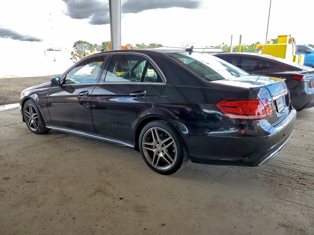 2016 MERCEDES-BENZ E-Class