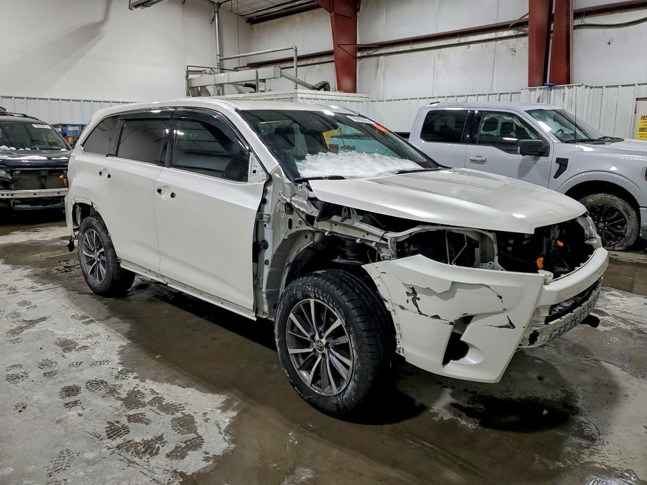 2018 TOYOTA HIGHLANDER
