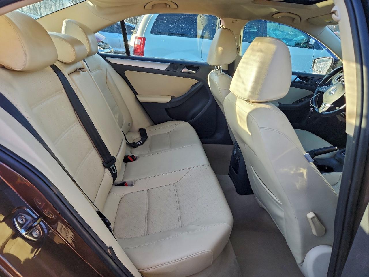 2013 VOLKSWAGEN JETTA